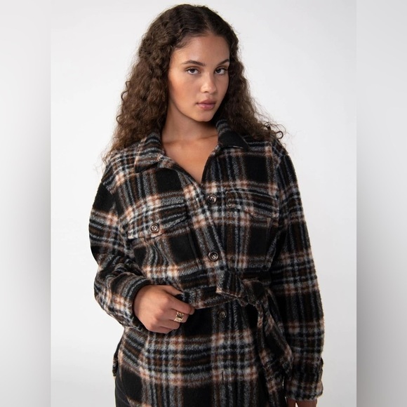NEW SANCTUARY shay shacket in essex plaid  jacket, coat size XXL - Picture 5 of 11